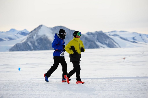 Corredores del Antarctic Ice Marathon 2015_3